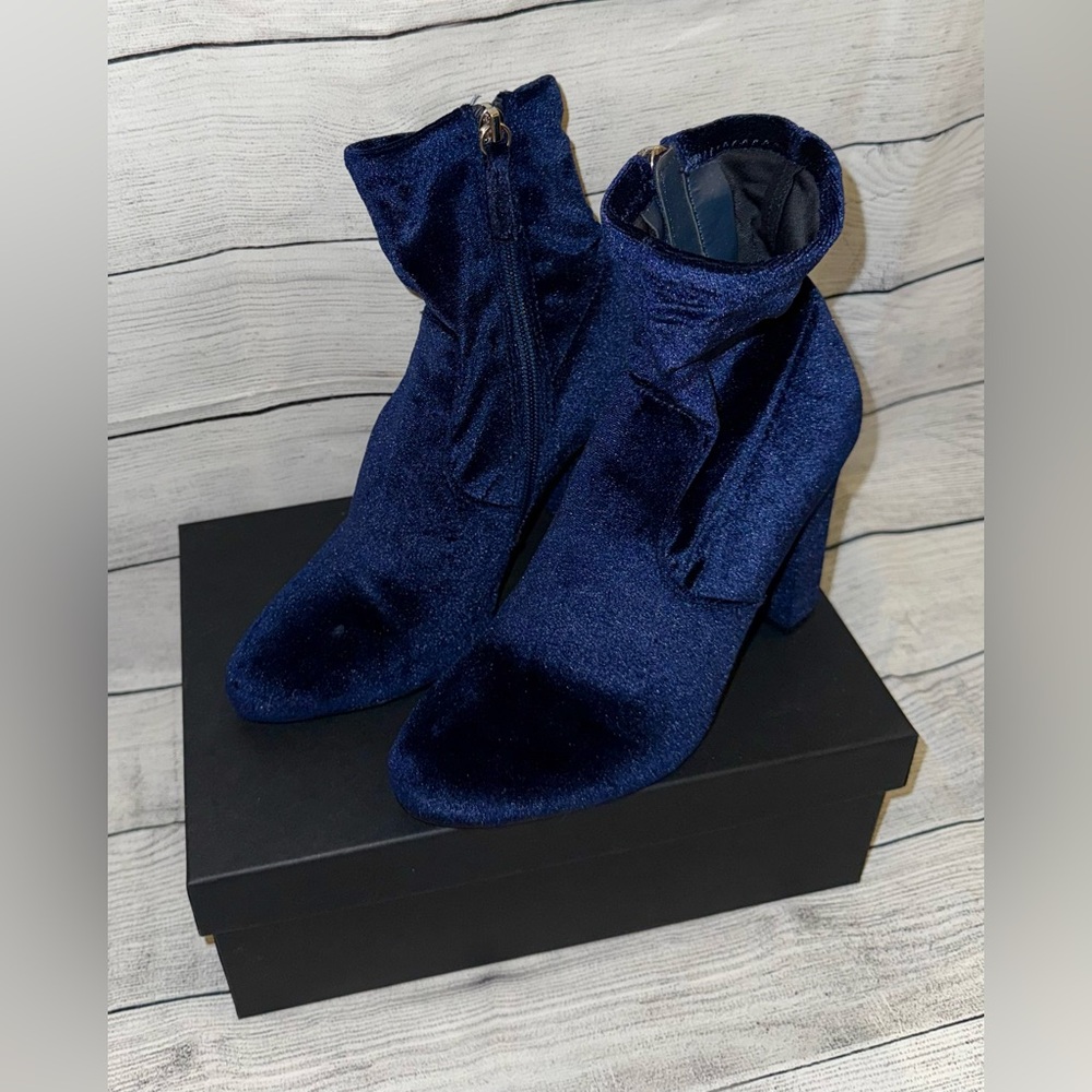 Steve Madden Blue Velvet Ankle Boots - Picture 2 of 7